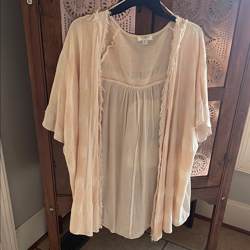 Women's Cream Top